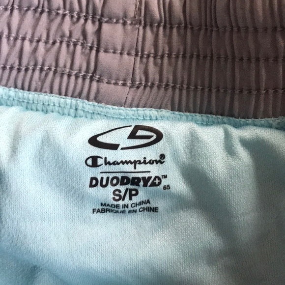 Champion Running Short - Picture 3 of 3